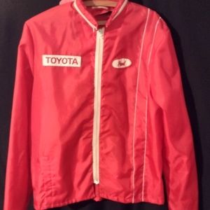 Vintage Authentic size M mens red Toyota mechanics jacket from 1970s.